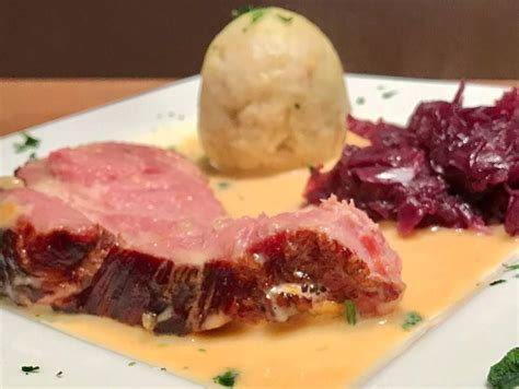 Ideale fleischbeilage für kohlgerichte oder für herzhafte eintöpfe. Saftiger Kassler Schweinenacken Braten aus dem Ofen ...