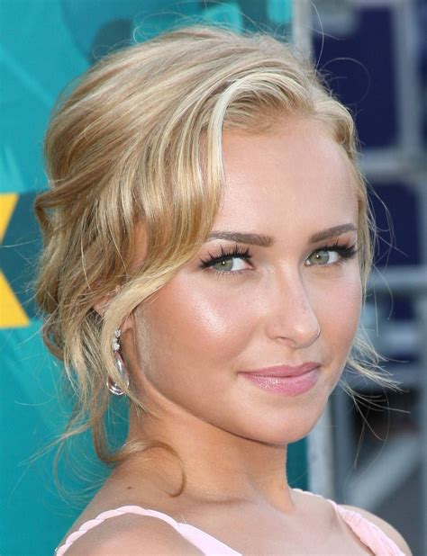 Love This Romantic Lashes Her Glowing Skin Seems Perfect Hayden Panettiere Blonde Hair