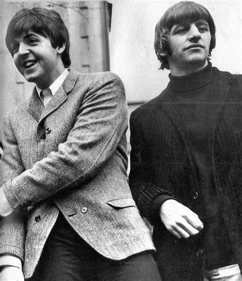 Contact ringo starr on messenger. Paul McCartney and Ringo Starr, 1965 - The Beatles Bible