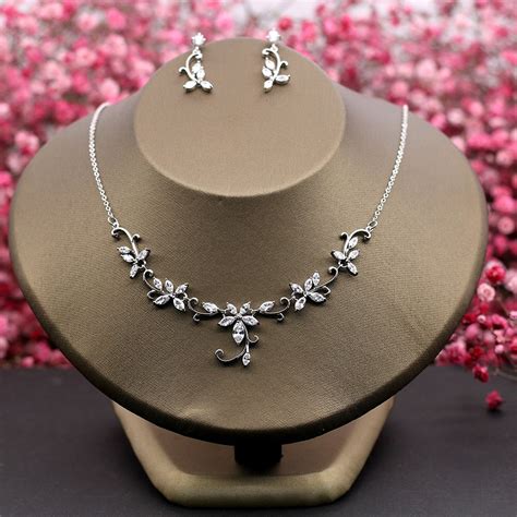Modest Marquise Cut Cubic Zirconia Necklace Earrings Jewelry Sets Aaa