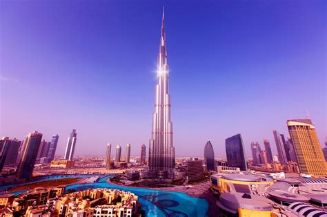 163 Storey 828 Meter Tower Burj Khalifa City Dubai Wallpaper