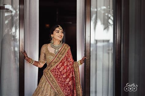 Goa Wedding With A Bride Who Rocked The Traditional Meets Contemporary