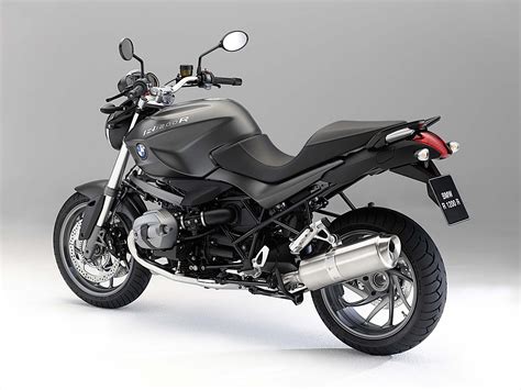 The most accurate bmw r1200r mpg estimates based on real world results of 702 thousand miles driven in 79 bmw r1200rs. The 2011 BMW R1200R Gets the DOHC Treatment - Asphalt & Rubber
