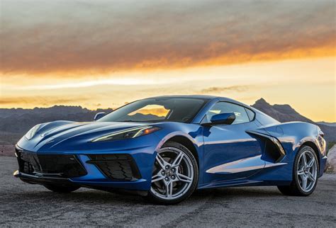 Последние твиты от stingray (@stingray). CHEVROLET Corvette Stingray C8 specs & photos - 2019, 2020 ...