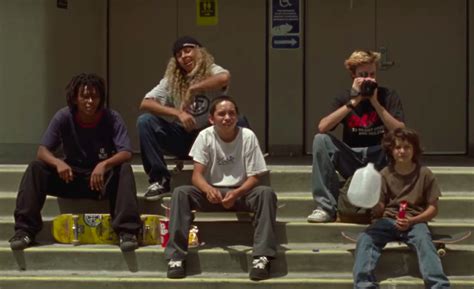 Le Premier Trailer De Mid90s Est Une Ode Au Skate Et à La Californie