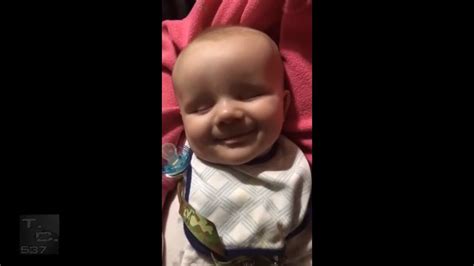 Videos Graciosos De Bebés Youtube