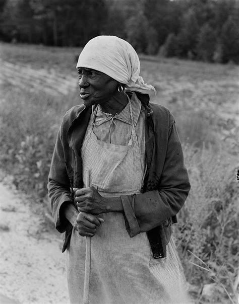 Dorothea Lange A Major Retrospective Surveys The Photographers Career