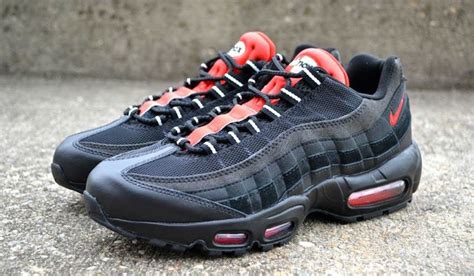 Nike Air Max 95 Essential Blackchallenge Red Sole Collector