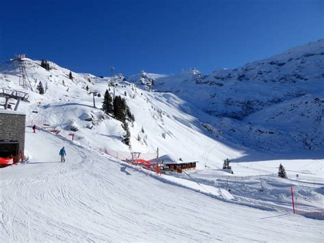 The attractive village with the famous monastery offers a wide variety of holiday activities for families, newcomers and those in the know. Size Titlis - Engelberg