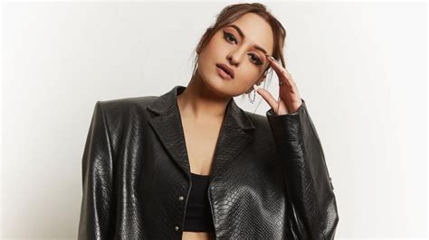 Sonakshi Sinha Moves Into New Sea Facing Apartment Shares Struggle Of Doing Up A House