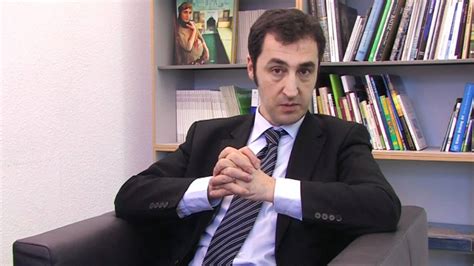 Seit 1981 ist er mitglied der partei bündnis 90/die grünen, für die er zeitweise auch als bundesvorsitzender fungierte. Cem Özdemir in Israel und dem Westjordanland - YouTube