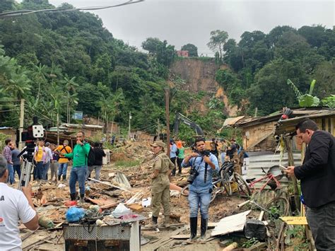Prefeito De Manaus Anuncia Calamidade Pública Após Deslizamento De Barranco Revista Cenarium