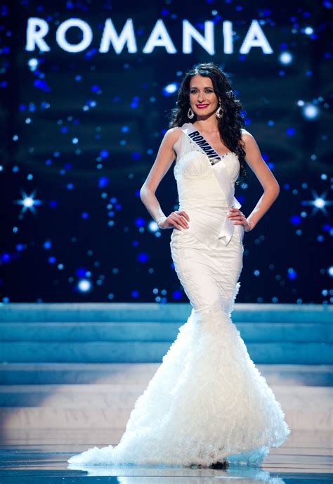 Miss România îmbrăcată Banal La Miss Universe 2012 Uite Ce ținute A Purtat Foto Libertatea