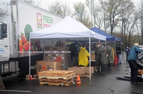 Hundreds Show Up For Food Giveaway In Bristol Delaware Valley News