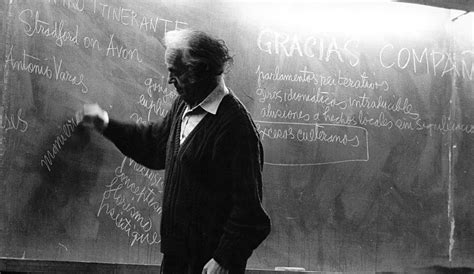 Nicanor segundo parra sandoval (arn); Enroque de ciencia: Nicanor Parra, de científico a poeta ...