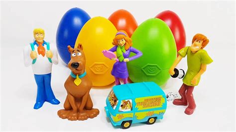 Learn Colors With Burger King Scooby Doo Toys In Giant Egg Surprise For