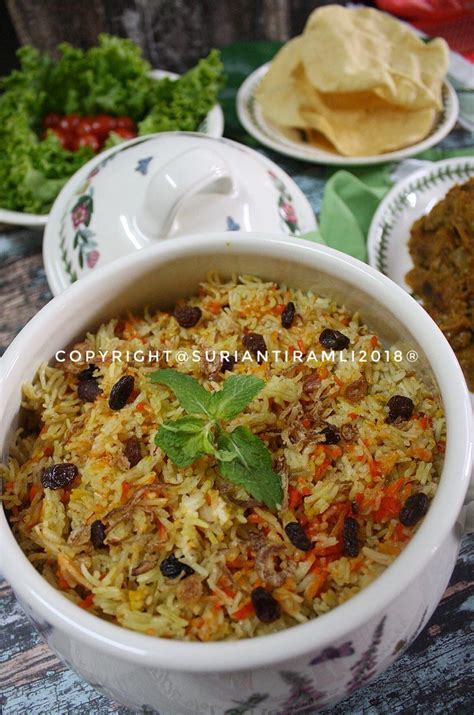 Lihat juga resep nasi lemak (local chicken biryani) sederhana enak lainnya. Jom masak: Nasi Beriani dan Daging Beriani sedap ala kenduri