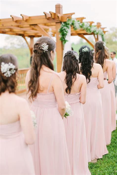 In order to deliver a complete wedding photography product, you're going to need lenses that allow you to capture each of these aspects with artistry and creativity. 51 Must-Have Wedding Photos You Don't Want to Miss