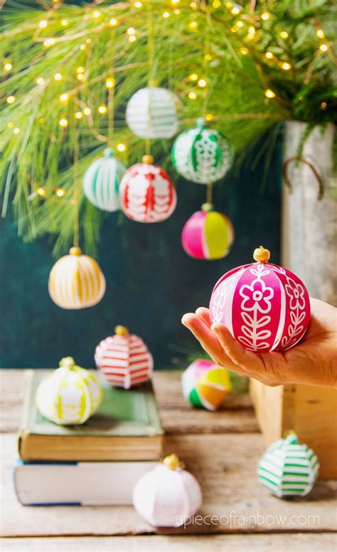 Beautiful Diy Paper Christmas Ornaments In 5 Minutes A Piece Of Rainbow