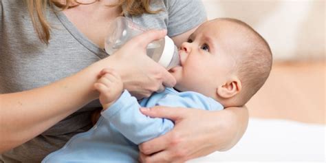 quels sont les symptômes d une déshydratation chez bébé