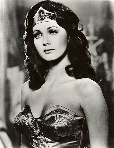 Lynda Carter Wonder Woman Photo Hollywood Star Pinup Girl