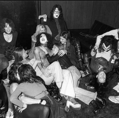 Photo Of The Band Kiss With Groupies 1970s 9gag