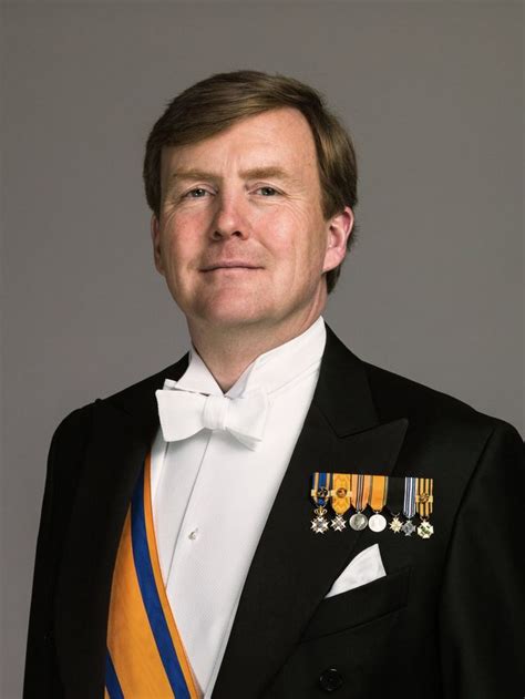 He is the eldest child of queen beatrix and. König Willem-Alexander der Niederlande - Sein Leben, seine Biografie