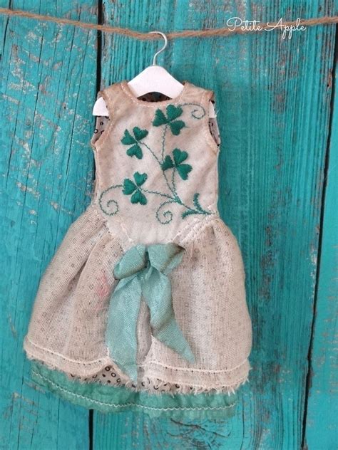 Blythe Doll Outfit Shamrock Love Vintage Style Dress With Embroidery