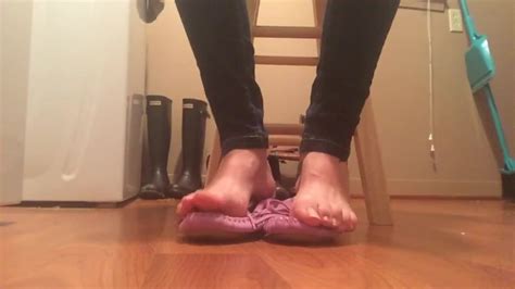Purple Moccasin Chit Chat Frieda Ann Feet Fetish Xxx Mobile Porno Videos And Movies Iporntvnet
