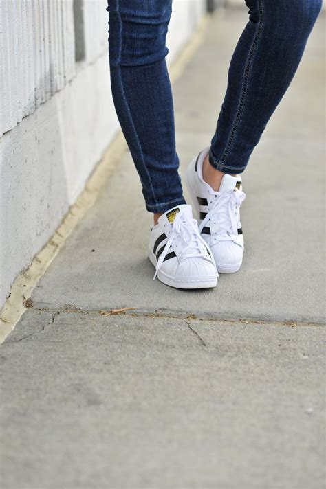 How To Style Adidas Superstars With Jeans Adidas Superstar How To Wear Sneakers Latest