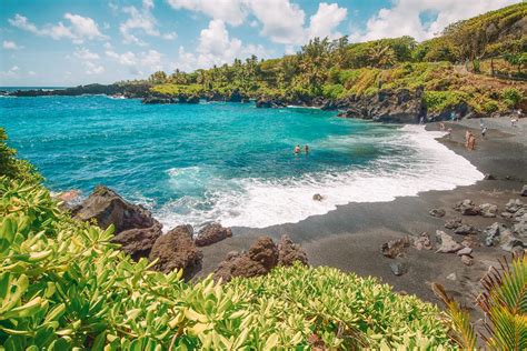 Best Beaches In Maui Hawaii Away And Far