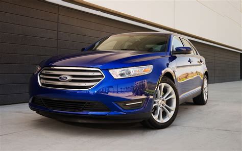 2013 Ford Taurus Sel V 6 First Test Motor Trend
