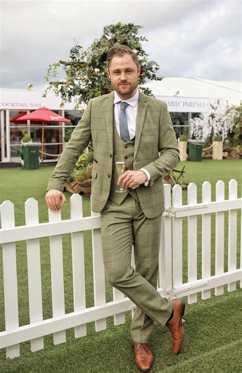 What To Wear To The Races The Marc Darcy Tweed Suit Twenty First