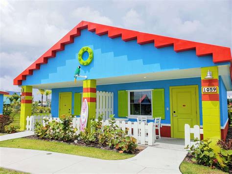 A Look Inside Legoland Beach Resort And Legoland Florida Theme Park