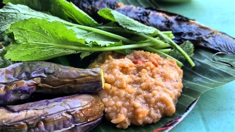 Filipino Street Food Inihaw Na Hito Tilapia Sariwang Gulay At