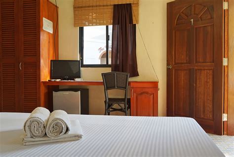 Deluxe Double Room In Panglao Philippines • Bohol Sunside Resort