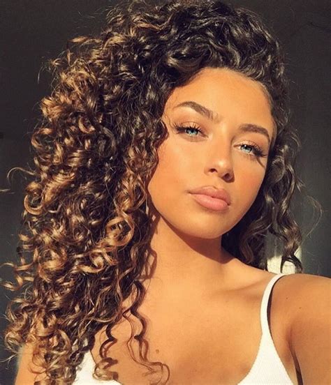 Pin By 𝕄𝔸𝕃𝕀𝕐𝔸ℍ On H A I R Curly Hair Styles Beautiful Curly Hair