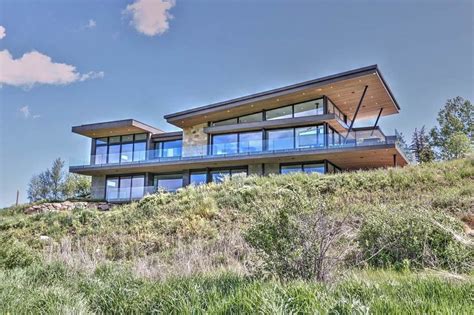 Luxury And Green 8 Eco Friendly Homes That Embody The Earth Day