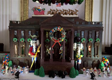 We've been able to welcome over half a million guests, our outstanding pastry chefs have baked 200,000 holiday cookies, and barack has treated the american people to. Michelle Obama unveils record-breaking White House ...