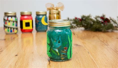 It's so crunchy and so amazingly satisfying. DIY holiday slime: 5 gooey & giftable ideas - Walmart.com | Diy holiday, Fish bowl slime, Diy