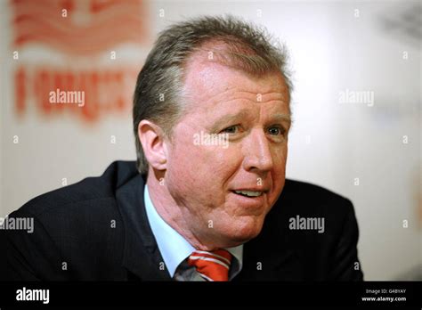 New nottingham forest manager steve mcclaren hi-res stock photography