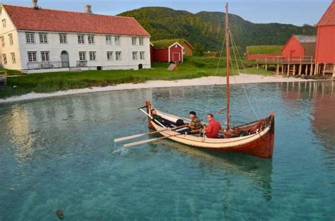 Kjerringøy is a village in bodø municipality in nordland county, norway. Kjerringøy handelssted, Kjerringøyveien 1125, NO-8093 Kjerringøy | Norge