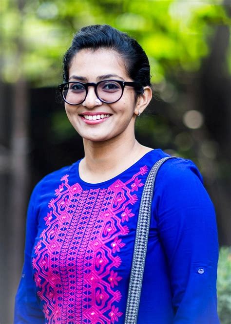 Parvathy Thiruvoth Photos Check Out Parvathy Thiruvoth Photographs And