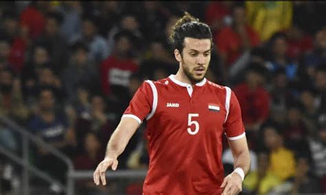 أكد أيهم الباشا، عضو الاتحاد السوري لكرة القدم، مساء اليوم الثلاثاء، أن مجموعة منتخب بلاده في كأس العرب متوازنة. منتخب سورية يستدعي مدافع الاتحاد السكندري إلى معسكر ...