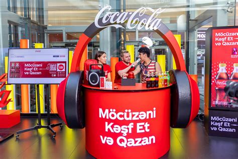 Coca Cola musiqili avtobusla şəhər turuna dəvət edir Frame az