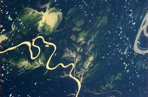 Of The Most Amazing Earth From Space Photos Youll Ever