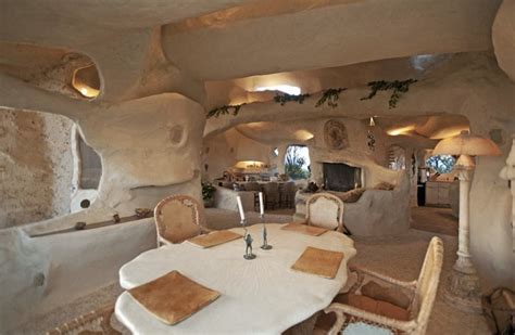 Flintstone House Caveman Style Dining Room Interior Design Ideas