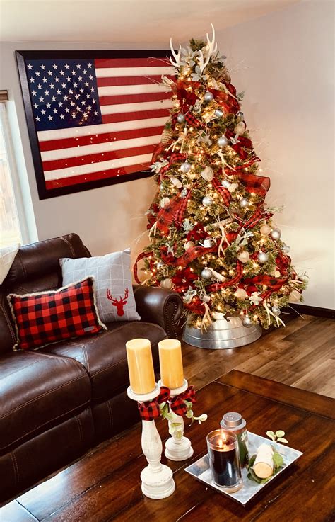 Check spelling or type a new query. Cabin inspired Christmas tree | Holiday decor, Christmas ...