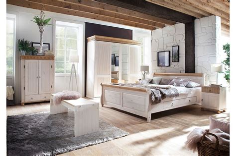 Dieses geschmackvolle schlafzimmer set hüllt den raum in eine wunderschöne landhaus idylle. Euro Diffusion Helsinki Schlafzimmer Kiefer massiv | Möbel ...