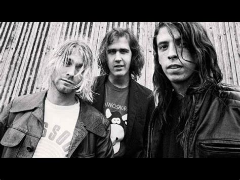 The foo fighters leader the sight of bushell wailing away immediately impressed dave grohl, the foo fighters frontman in a separate video interview, bushell offered a very simple reason for why she decided to call out grohl. Dave Grohl "My Hero" on the Howard Stern Show in 1999 ...